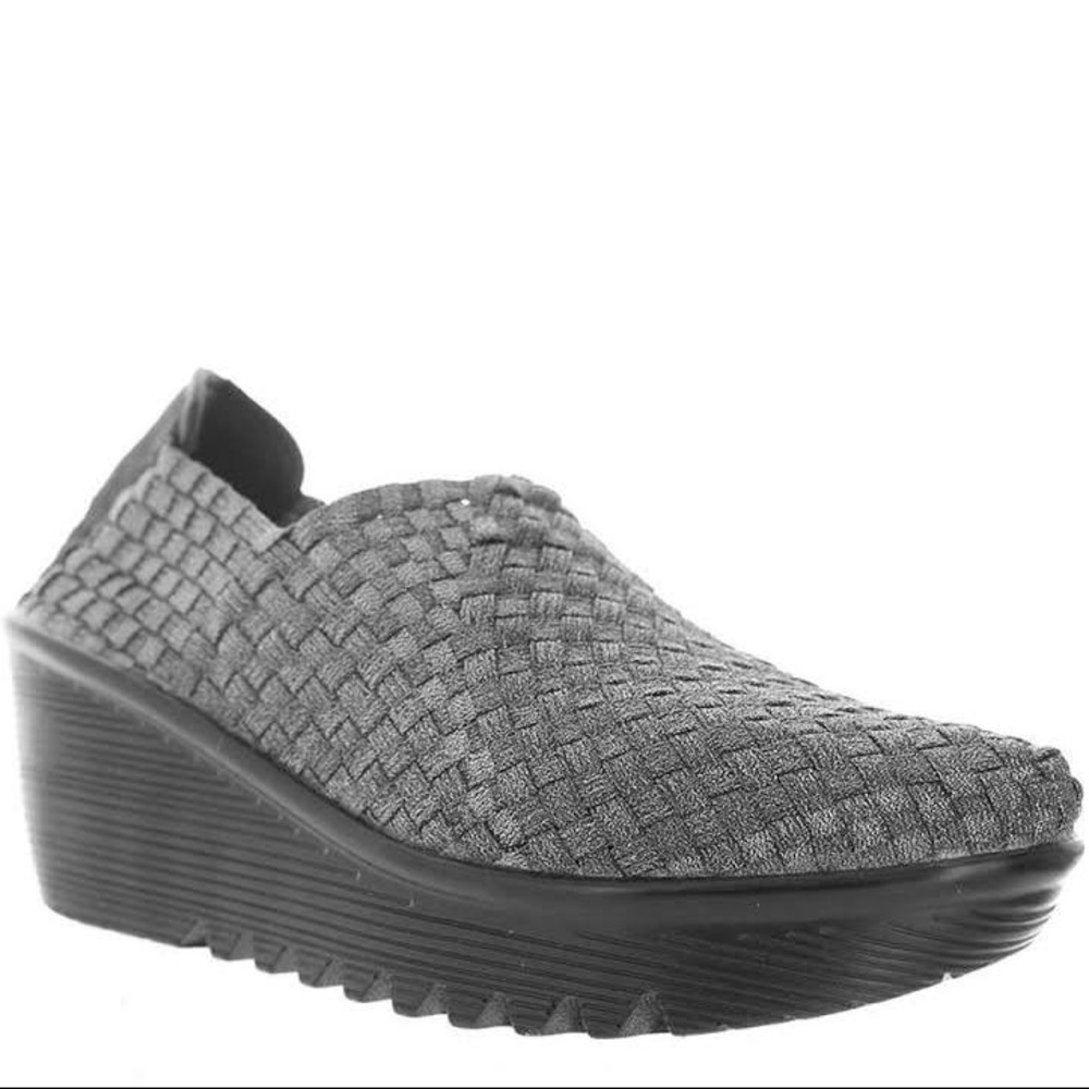 Bernie Mev Silver Wedge size 9.5/40